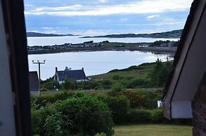 Cozy Aultbea Apartment With Sea View