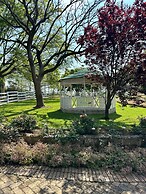 Warm & Welcoming Cottage - Your Perfect Getaway