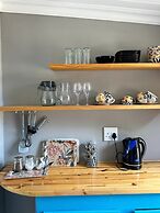 Warm & Welcoming Cottage - Your Perfect Getaway