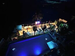 Rainbow Beach Mũi Né - Homestay & Coffee