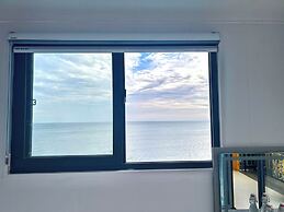 Rainbow Beach Mũi Né - Homestay & Coffee