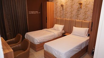 Orsom Stays Elite Sector 53