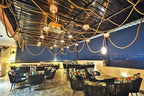 Orsom Stays Elite Sector 53