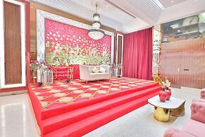 Orsom Stays Elite Sector 53