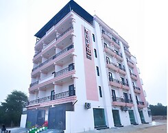 Orsom Stays Elite Sector 53