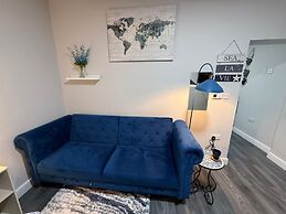 Coastal Comfort City Centre Condo