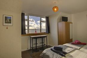 Kavija Invergordon in Invergordon