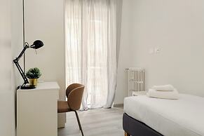 JOIVY Charming 2BR Flat near City Life