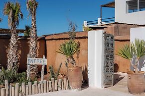 La Mouette et les Dromadaires