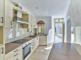 Sunset View Villa Santorini With Outdoor Jacuzzi