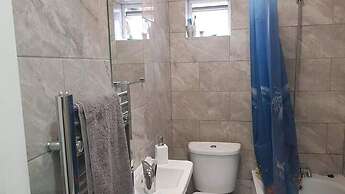 4 Bedroom House in Grays - Sleeps 6 & Parking