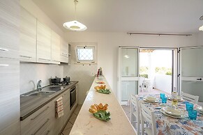 Sunrise House With Sea View