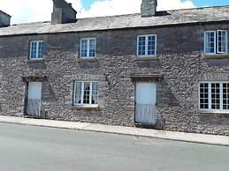 Quiet Cottage on the Rural Edge of Brixham