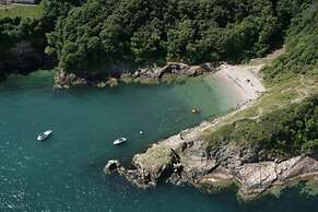 Quiet Cottage on the Rural Edge of Brixham