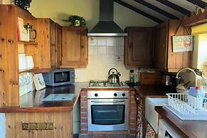 Quiet Cottage on the Rural Edge of Brixham