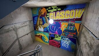 Student Only Clyde Court