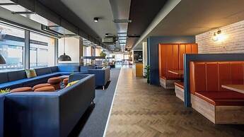 Student Only Clyde Court