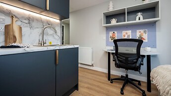 Student Only Clyde Court