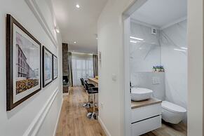 Romanca Deluxe Studio - City View