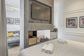 Romanca Deluxe Studio - City View