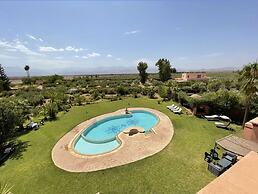 Superb Villa With 2 Private Pools Hammam and Tennis Court