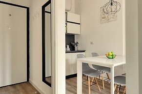 JOIVY Cosy Studio with Balcony