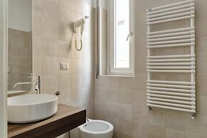 JOIVY Cosy Studio with Balcony