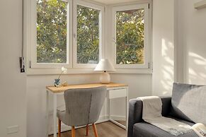 JOIVY Cosy Studio with Balcony