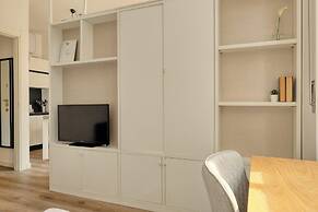 JOIVY Cosy Studio with Balcony