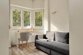 JOIVY Cosy Studio with Balcony