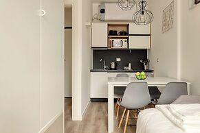 JOIVY Cosy Studio with Balcony