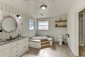 Tranquil Gantt Lake Home w/ Deck & Patio!