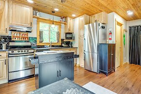 Yakima River Access & Deck: Cle Elum Cabin!