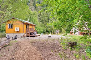 Yakima River Access & Deck: Cle Elum Cabin!