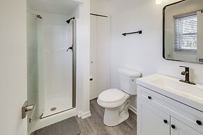 3 Mi to Cuyahoga Valley NP: Fairlawn Family Home!