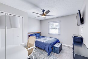 3 Mi to Cuyahoga Valley NP: Fairlawn Family Home!