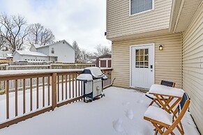 3 Mi to Kroger Field: Dtwn Home w/ Pool Table!