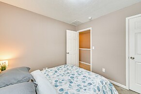3 Mi to Kroger Field: Dtwn Home w/ Pool Table!