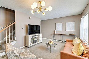 3 Mi to Kroger Field: Dtwn Home w/ Pool Table!