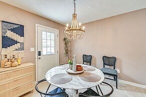 3 Mi to Kroger Field: Dtwn Home w/ Pool Table!