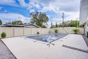 4 Mi to Legoland: Poolside Paradise!