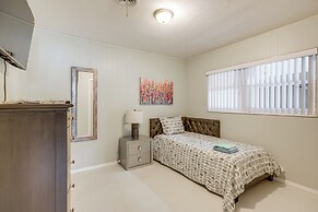 4 Mi to Legoland: Poolside Paradise!