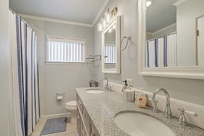 4 Mi to Legoland: Poolside Paradise!