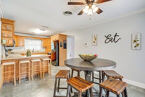 4 Mi to Legoland: Poolside Paradise!