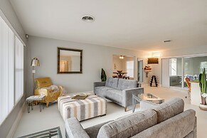 4 Mi to Legoland: Poolside Paradise!