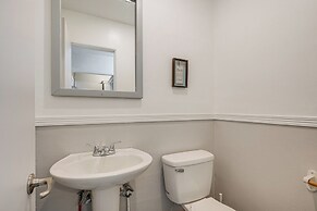 4 Mi to Legoland: Poolside Paradise!