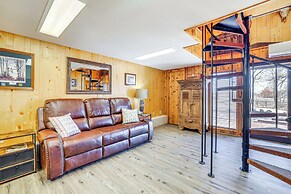 2 Mi to Main Street: Mtn-view Escape in Lander!