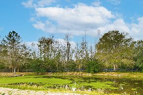 Pasture & Pond Views: Lovely Lutz Apartment