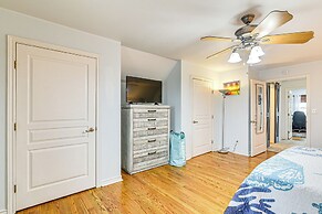 Near Surfside Jetty County Park: Home w/ Deck!