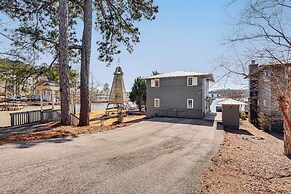 Lake Access & Boat Dock: Getaway in Dadeville!